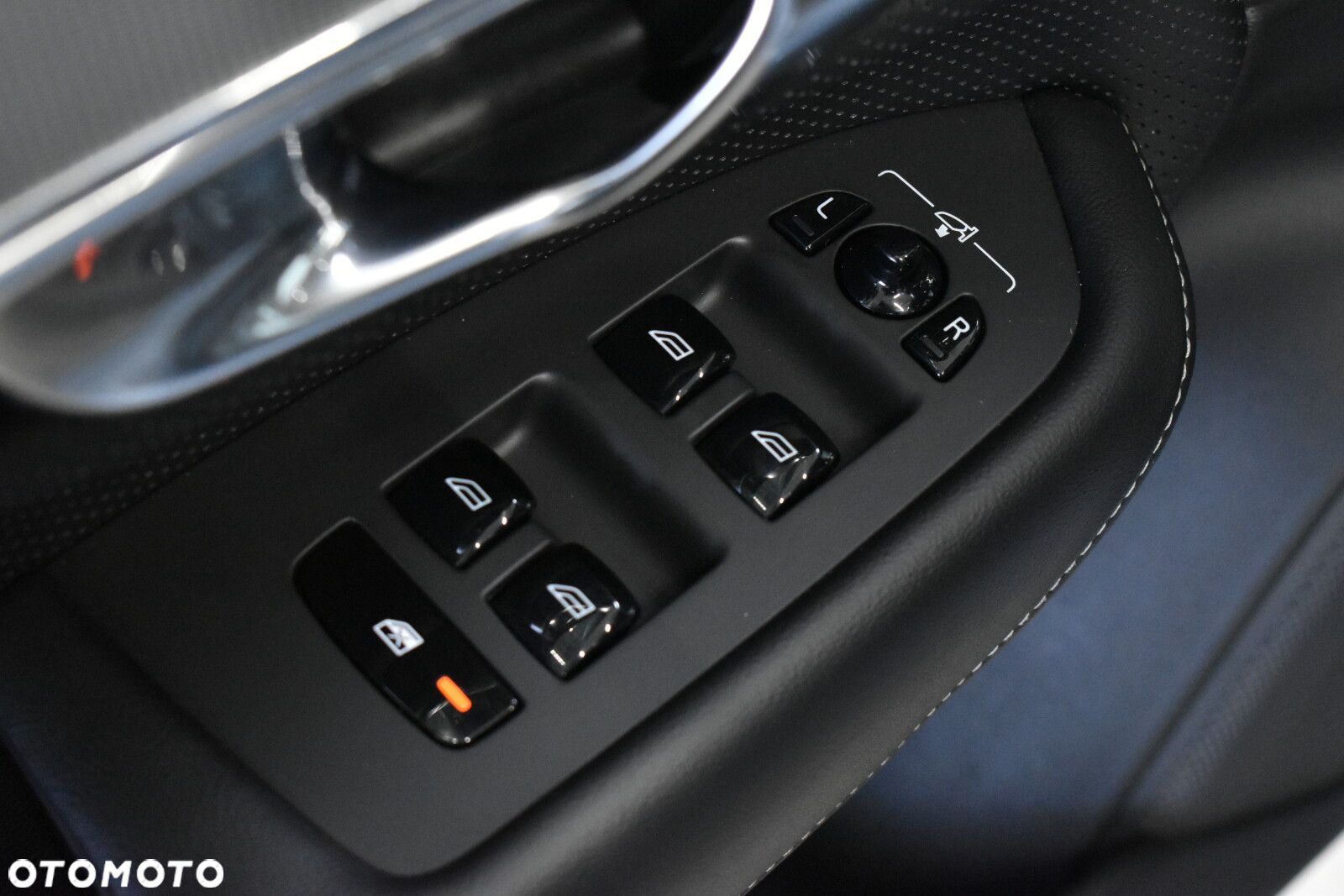 Volvo XC 90 - 8