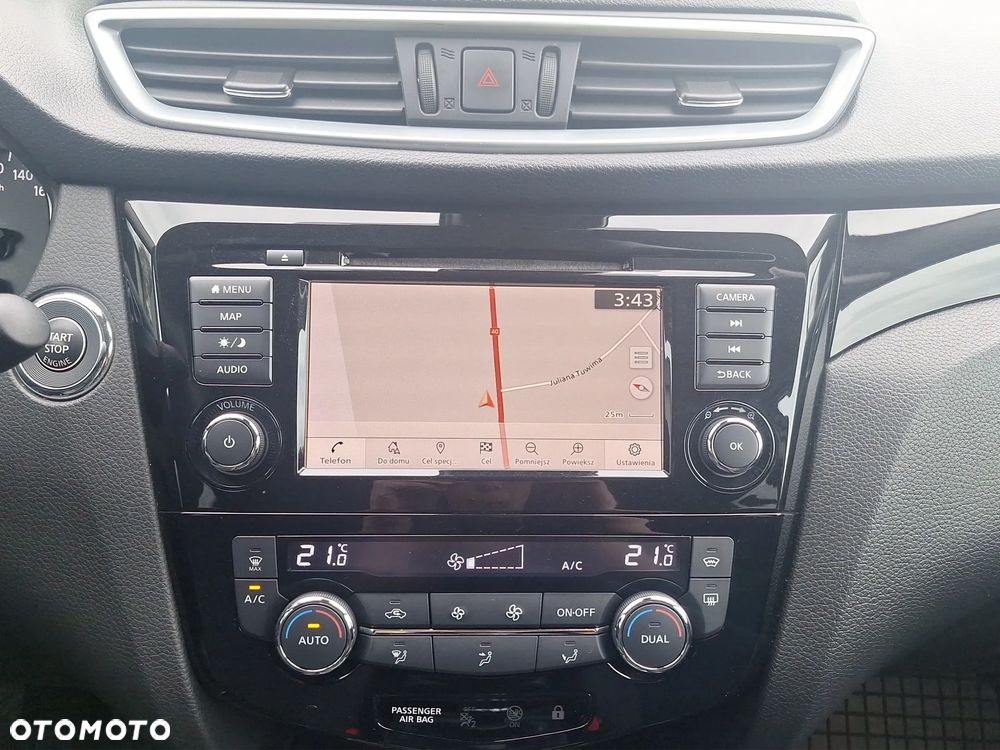 Nissan Qashqai 1.3 DIG-T N-Connecta - 16