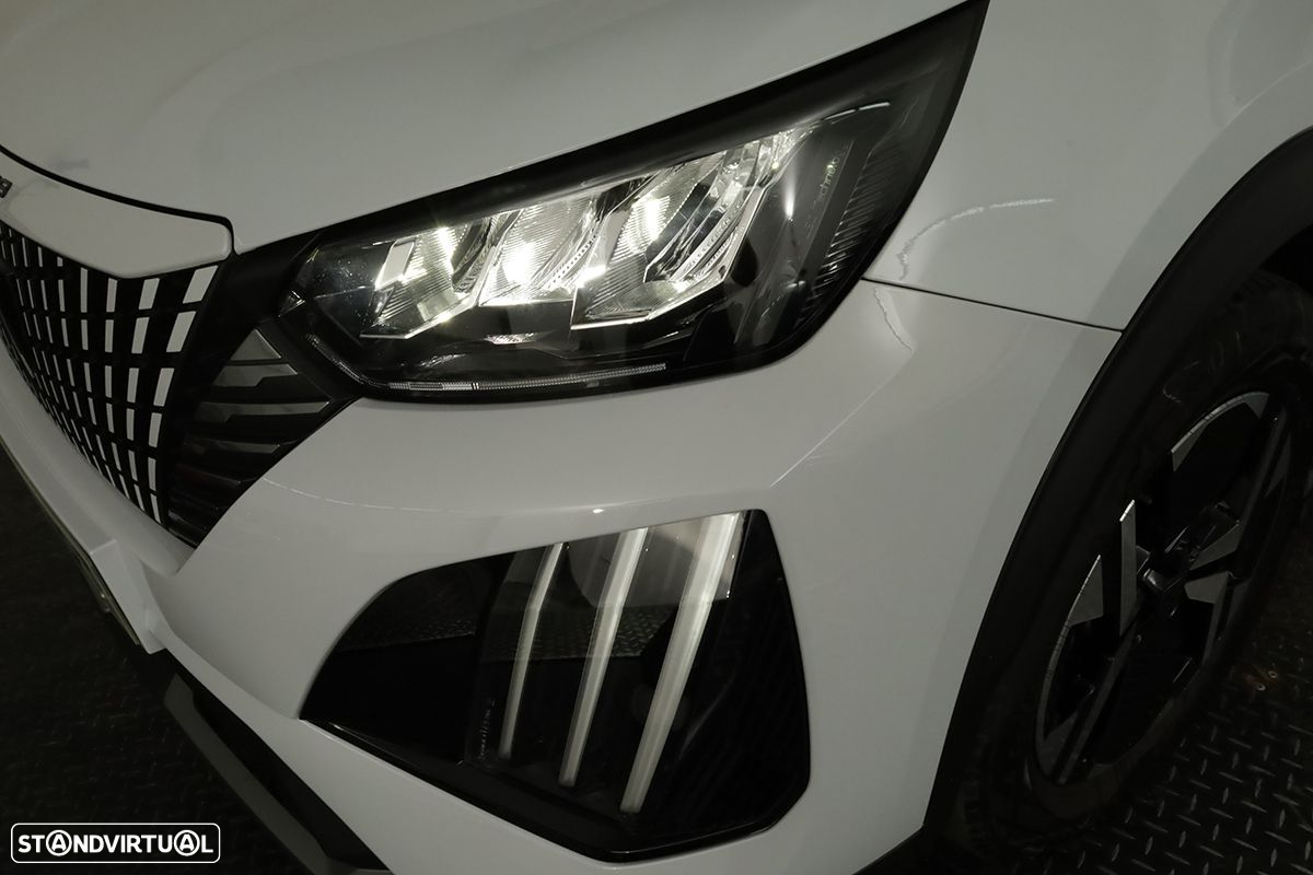 Peugeot 2008 1.2 PureTech Allure EAT8 - 6