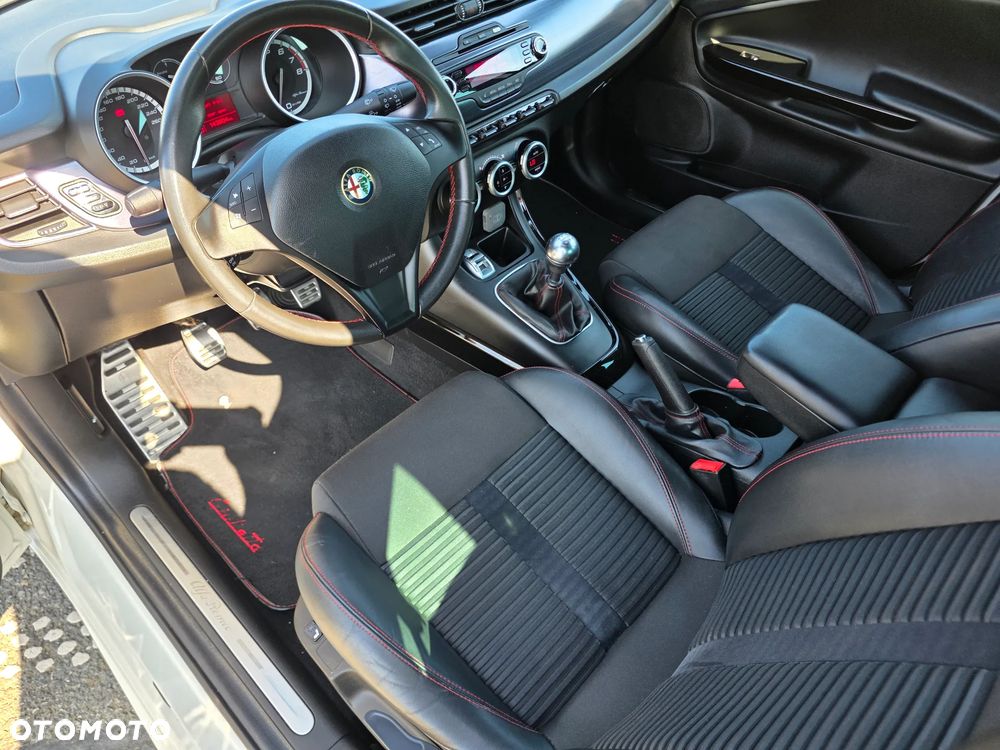 Alfa Romeo Giulietta 1.4 TB 16V Multiair Turismo - 11