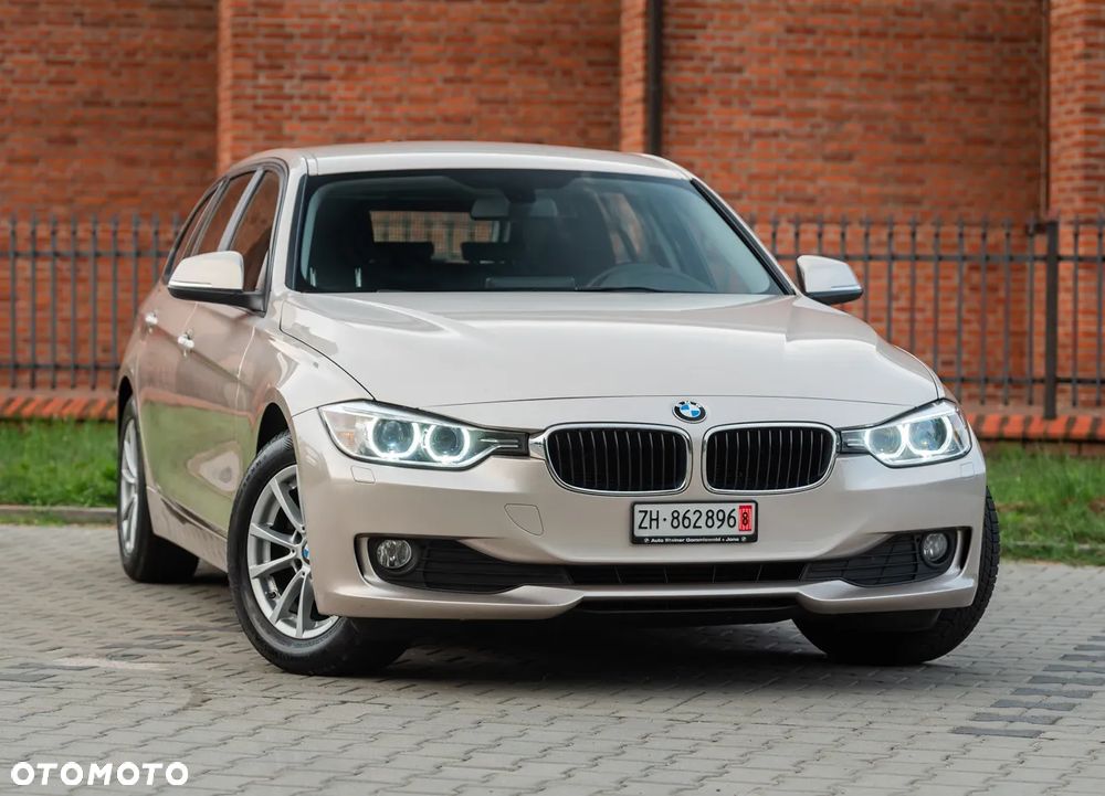 BMW Seria 3 320d xDrive Sport-Aut Modern Line - 13
