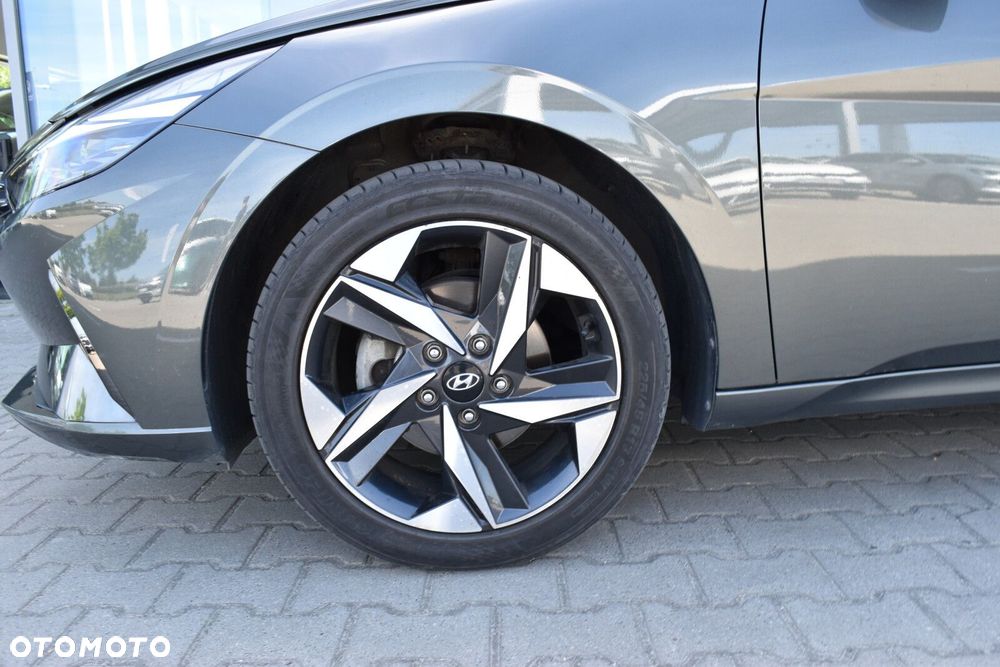 Hyundai Elantra 1.6 Smart - 35