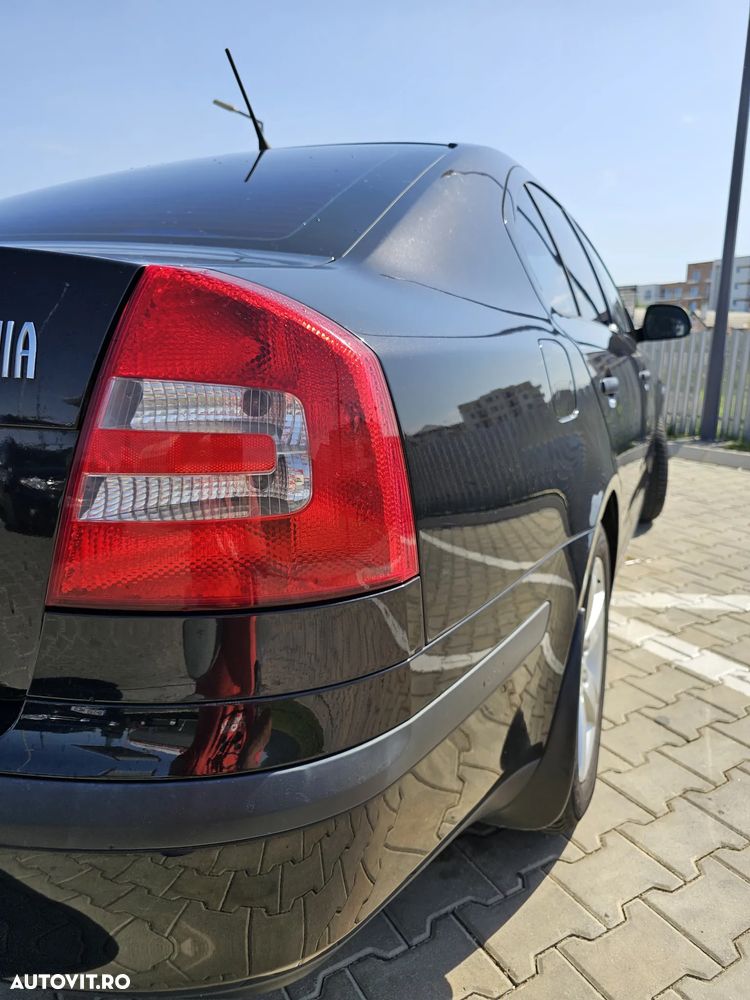 Skoda Octavia 1.6 MPI Drive - 9