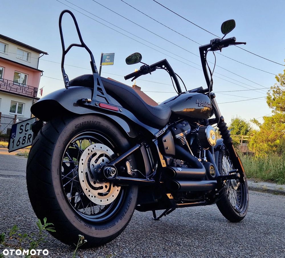 Harley-Davidson Dyna Street Bob - 28