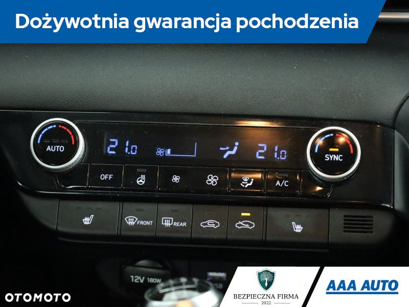 Hyundai Elantra - 11