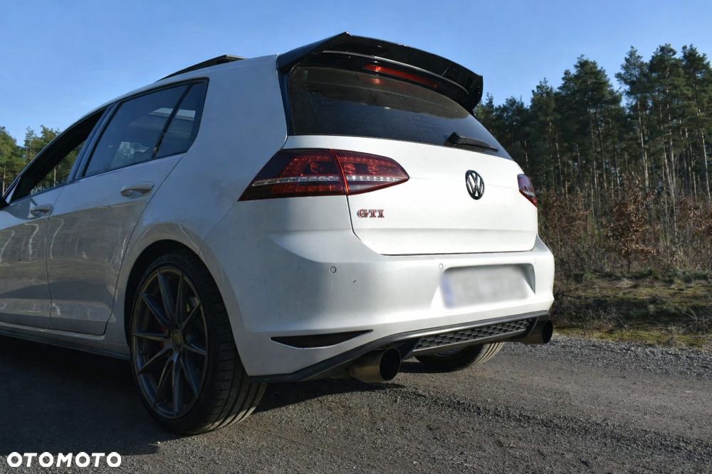 Volkswagen Golf - 3