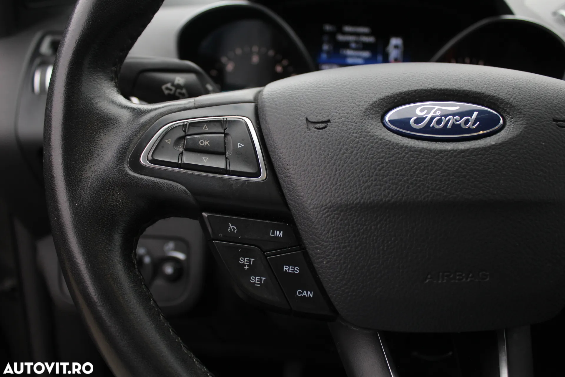Ford Kuga 2.0 TDCi 2WD Titanium - 6