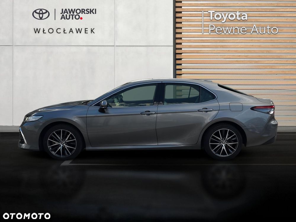 Toyota Camry 2.5 Hybrid Executive CVT - 2
