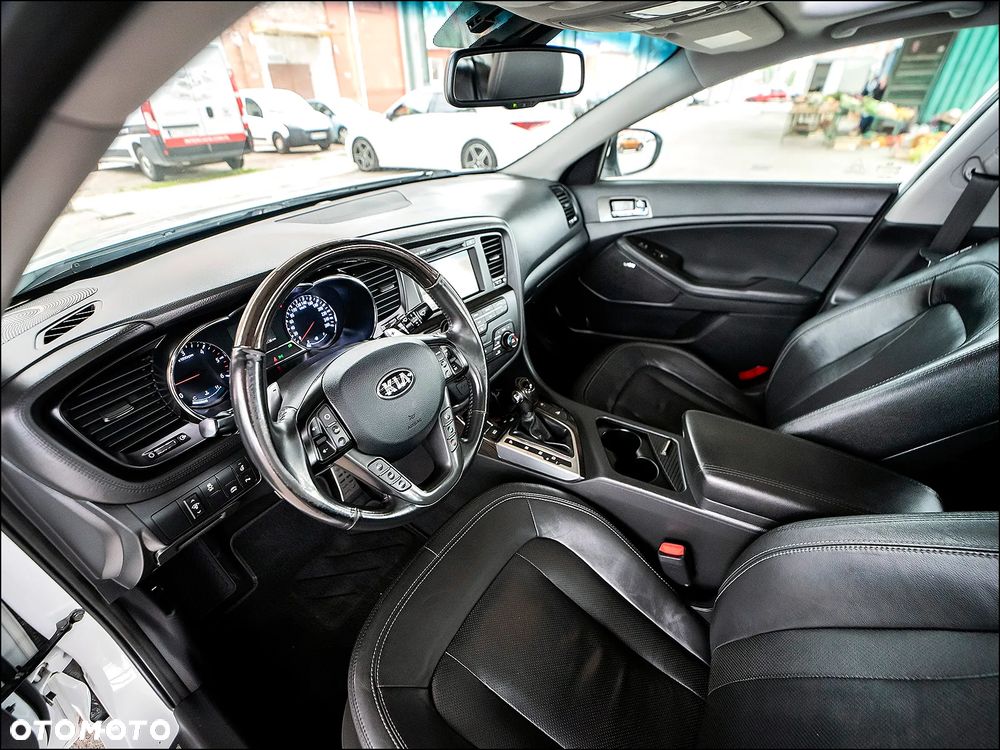 Kia Optima - 12
