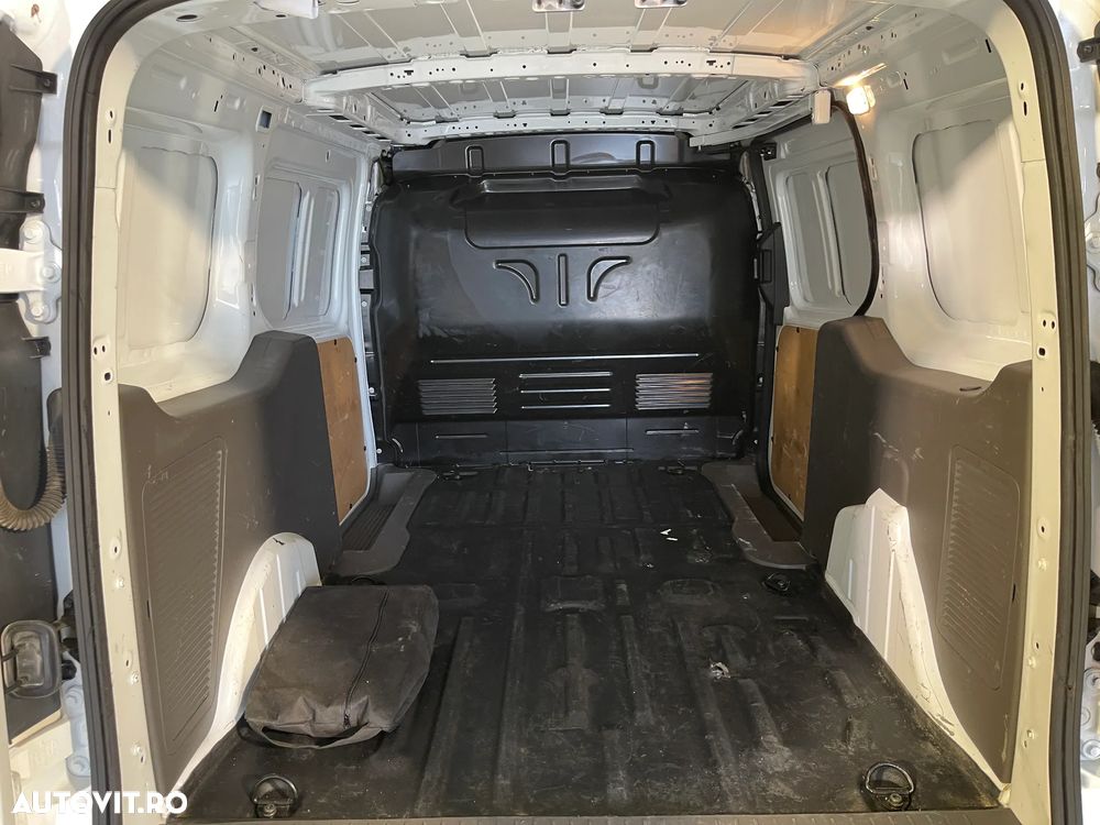 Ford Transit Connect - 5