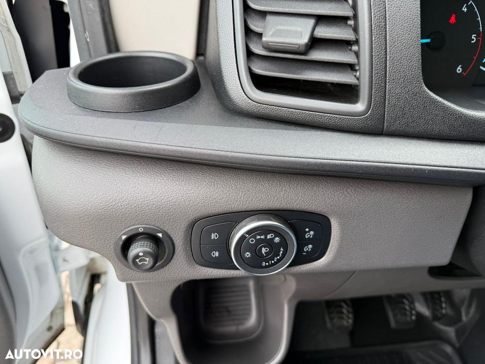 Ford Transit - 18