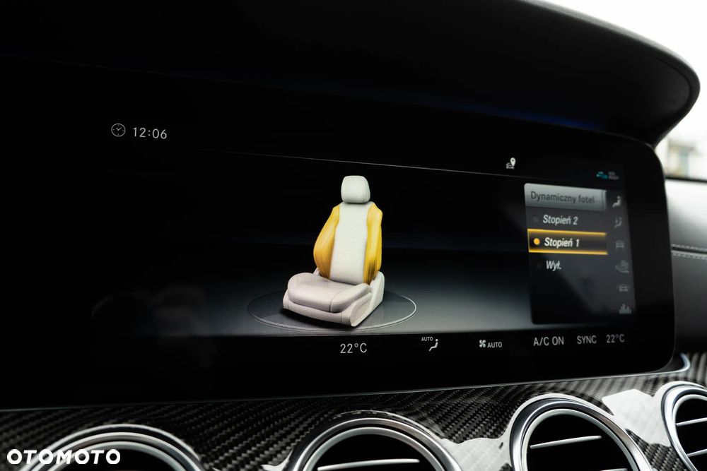 Mercedes-Benz Klasa E AMG 63 S 4Matic+ 9G-TRONIC - 38