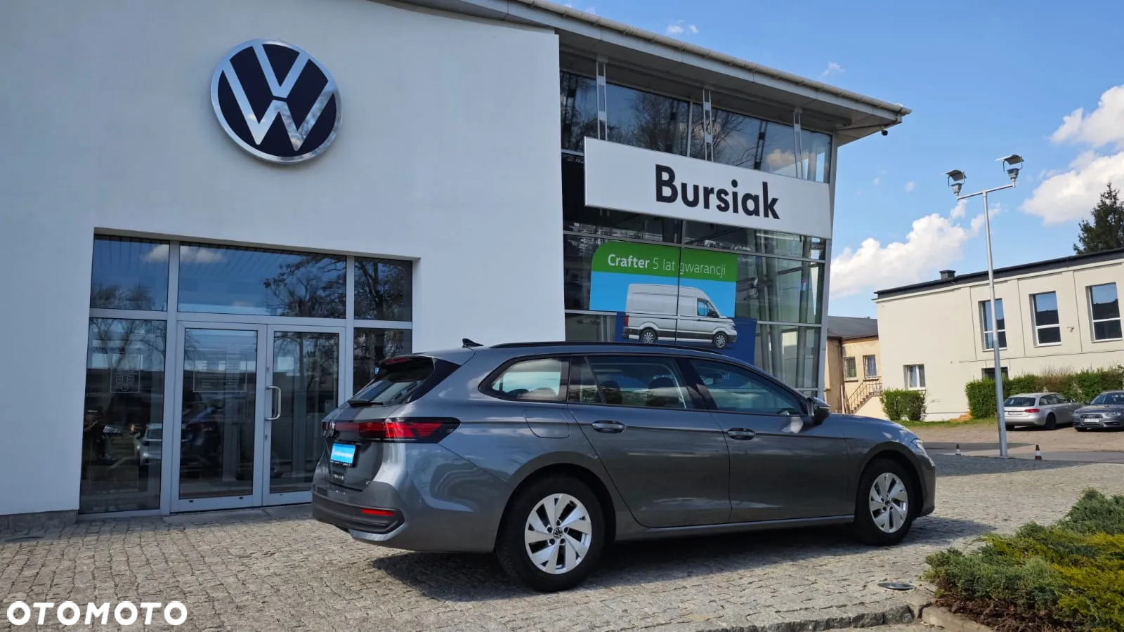 Volkswagen Passat - 2