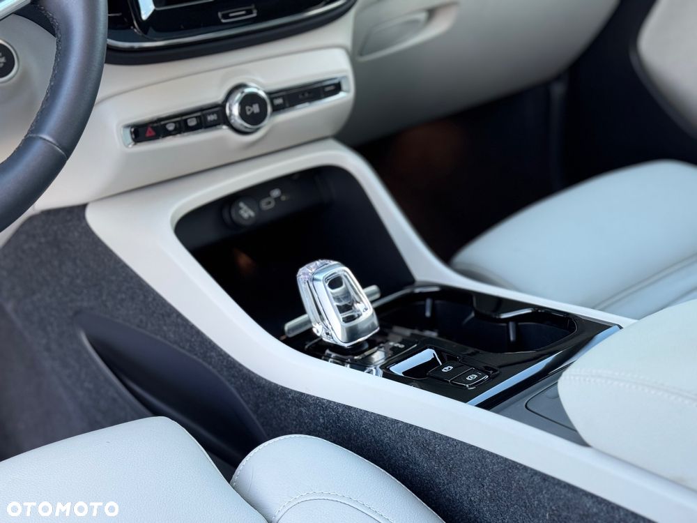 Volvo XC 40 B5 AWD Ultimate Bright - 29