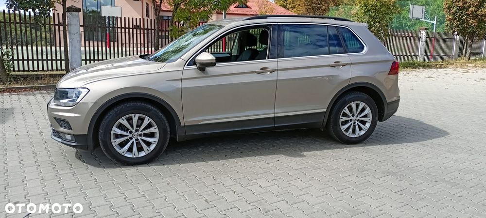 Volkswagen Tiguan - 2