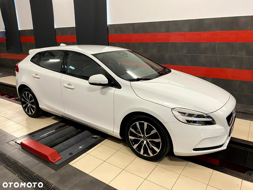 Volvo V40 D3 Drive-E SCR Momentum - 5