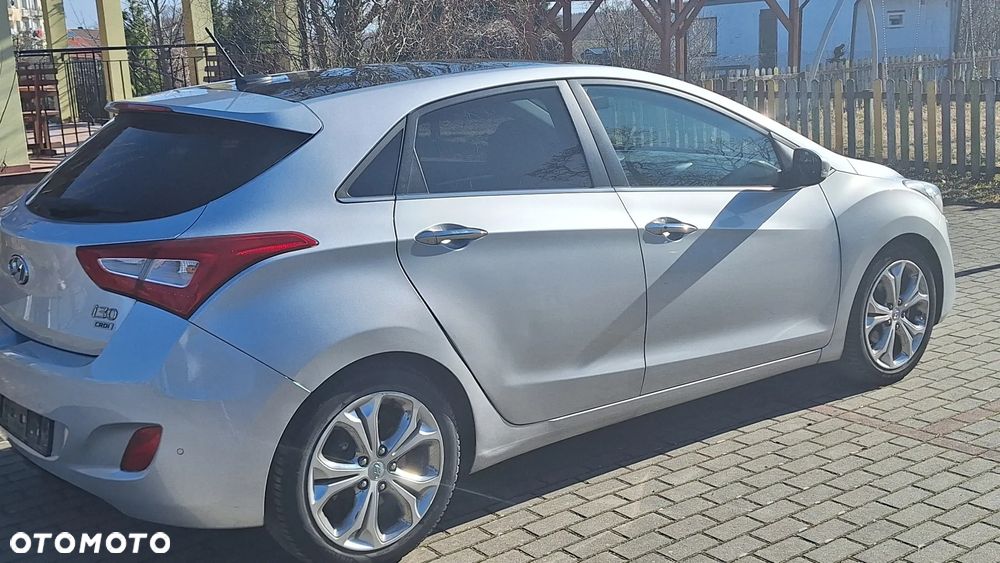 Hyundai i30 blue 1.6 CRDi Premium - 6