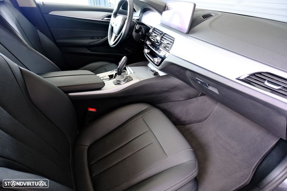 BMW 520 d Auto - 11