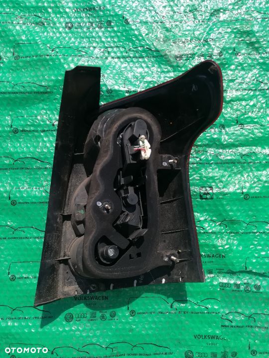 LAMPA PRZÓD PRAWA TOYOTA T25 AVENSIS - 8