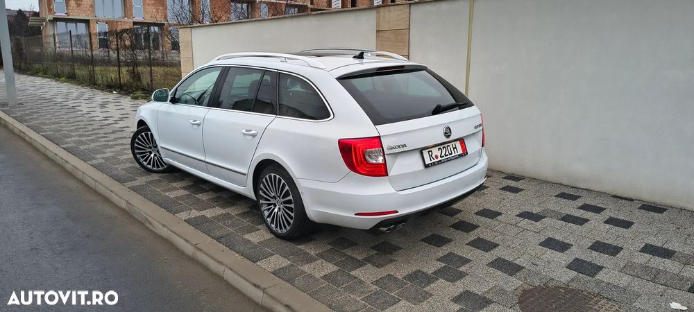Skoda Superb 2.0 TDI DSG L&K - 3