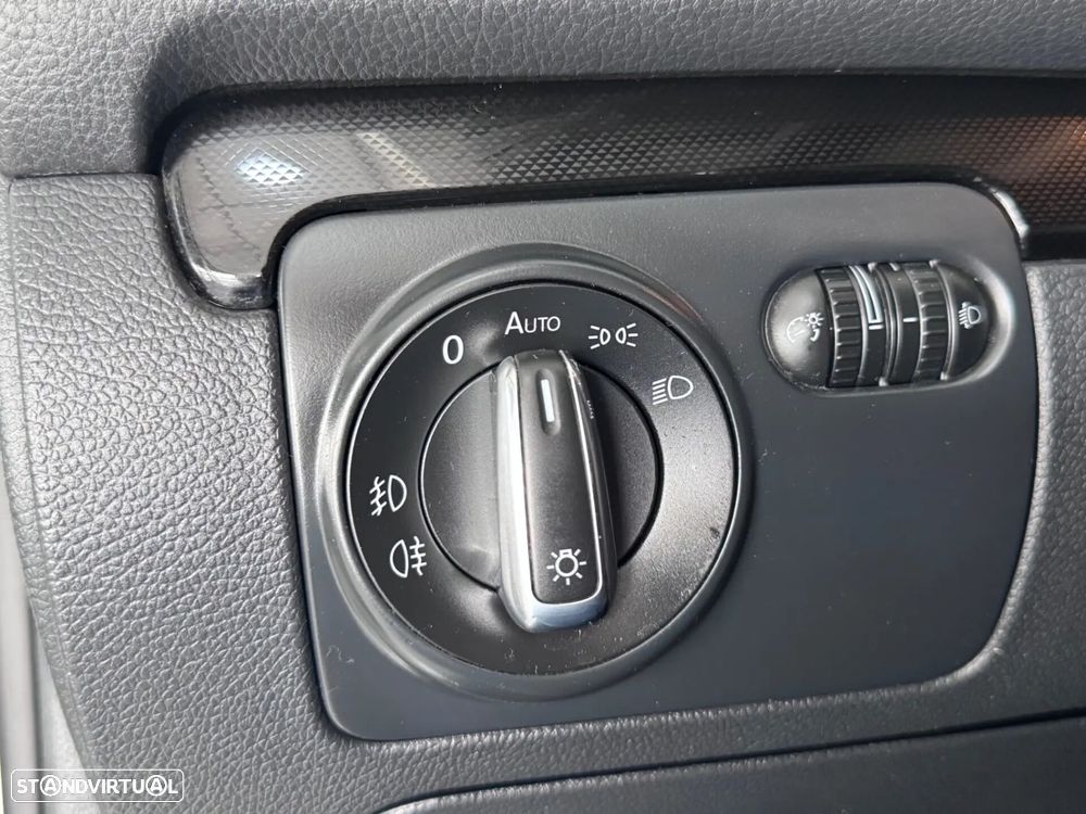 VW Golf Variant 1.6 TDi Confortline - 13