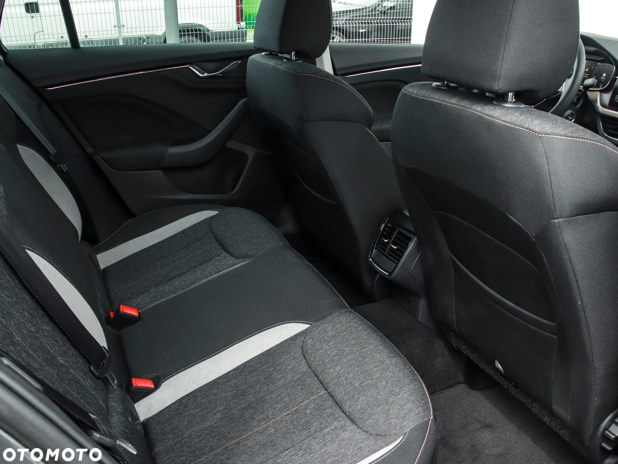 Skoda Kamiq 1.5 TSI Style DSG - 13