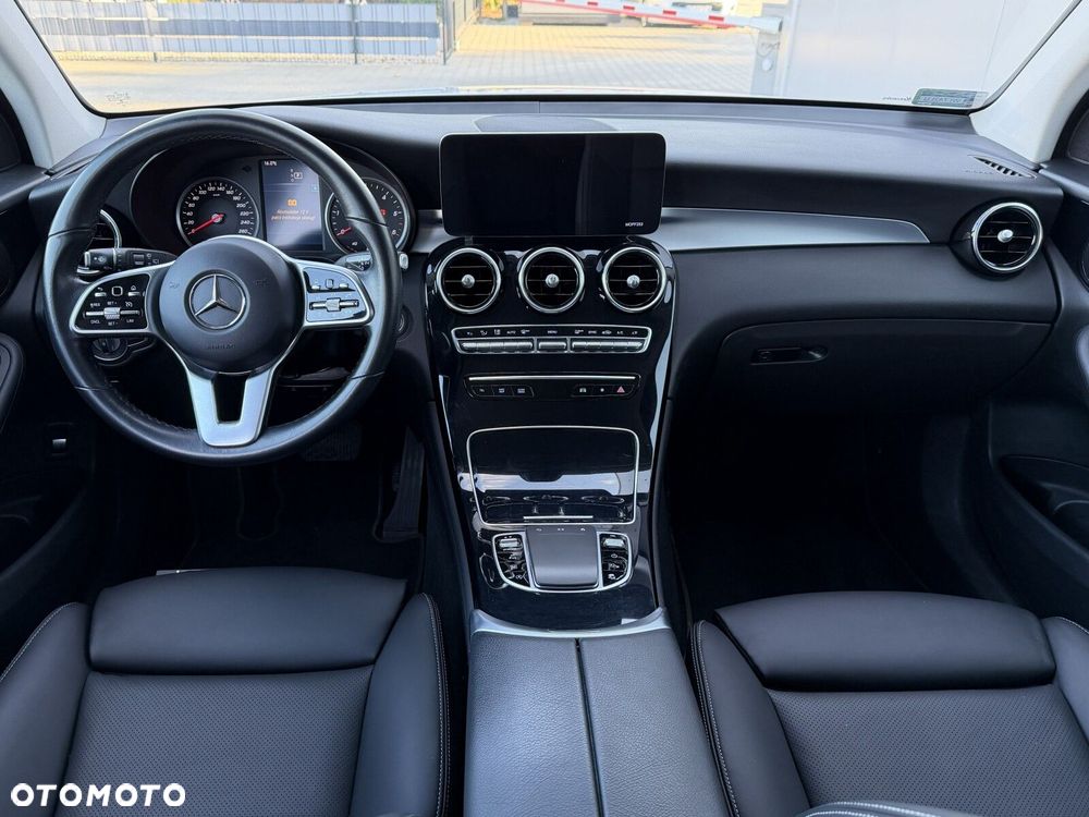 Mercedes-Benz GLC 200 d Business Edition - 22