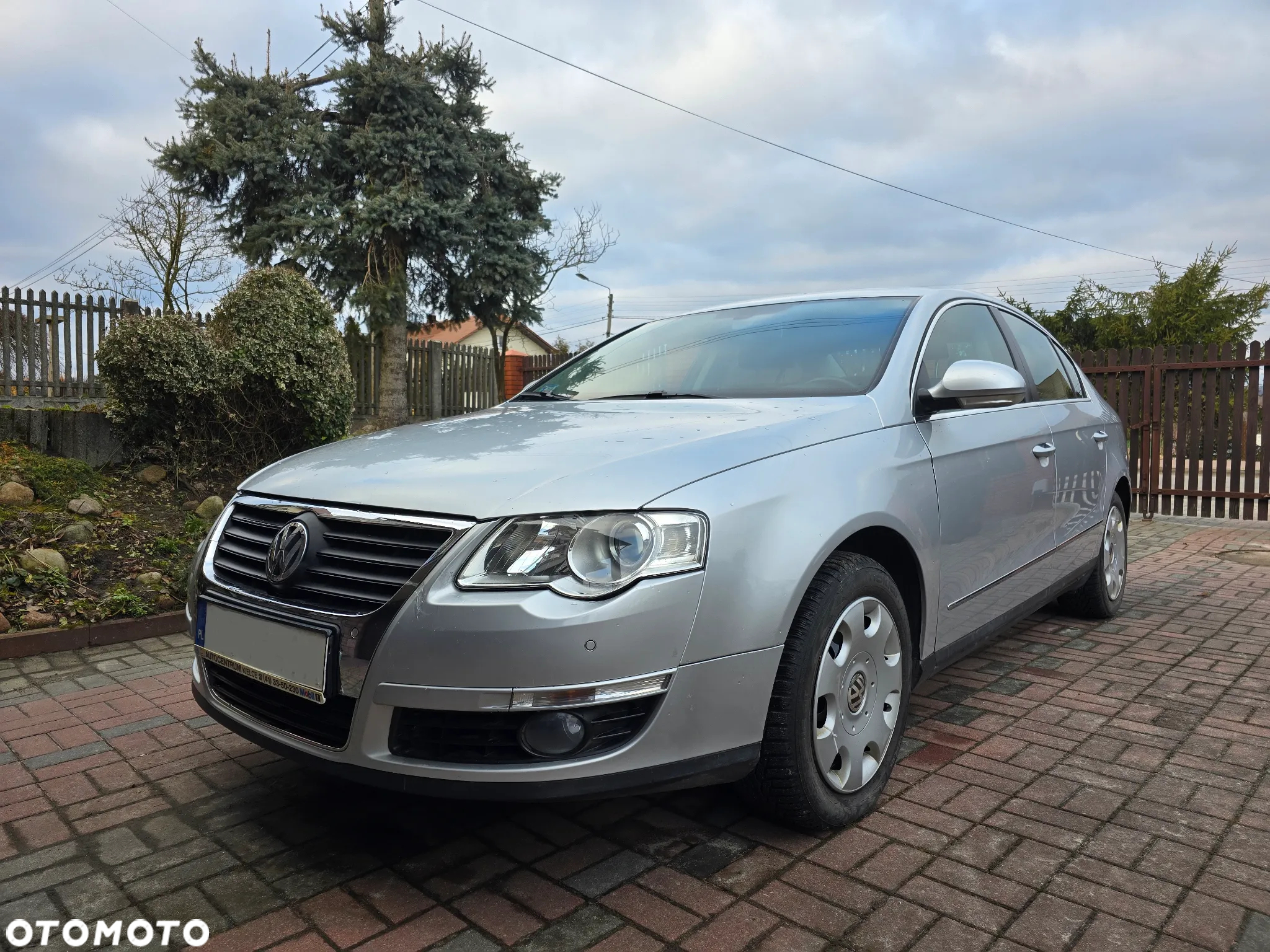 Volkswagen Passat 1.9 TDI Comfortline - 4