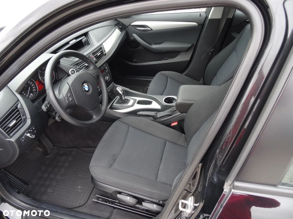 BMW X1 sDrive16d Sport Line - 10
