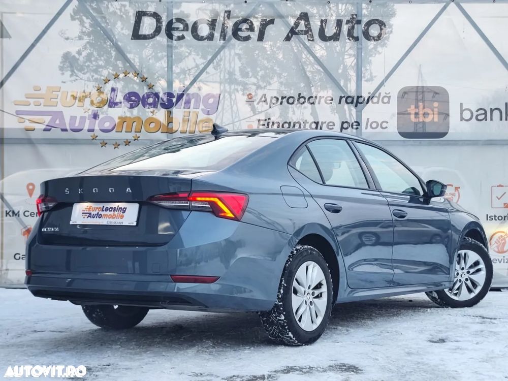 Skoda Octavia 2.0 TDI DSG Ambition - 6