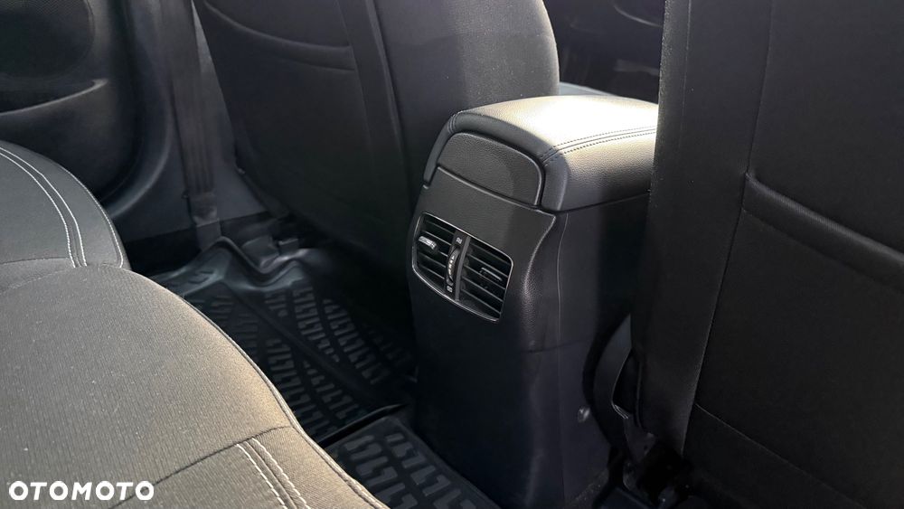 Kia Ceed 1.6 CRDi 136 ISG Platinum Edition - 34