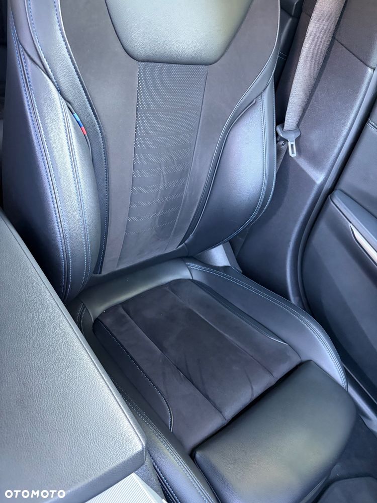 BMW Seria 3 320d xDrive mHEV M Sport sport - 25