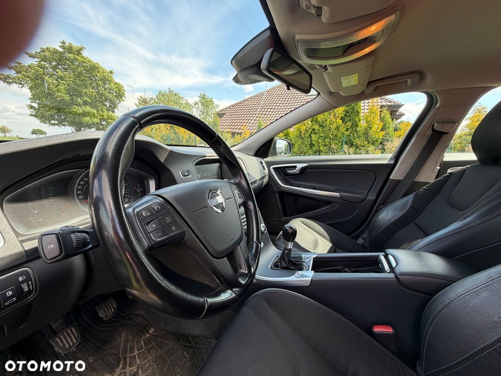 Volvo V60 D2 Edition Pro - 9