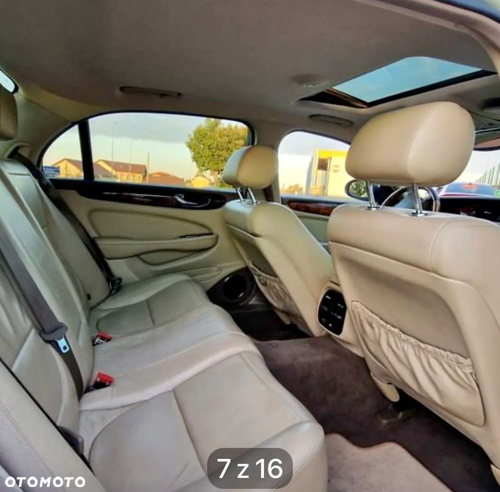 Jaguar XJ XJ8 4.2 LWB Executive - 8