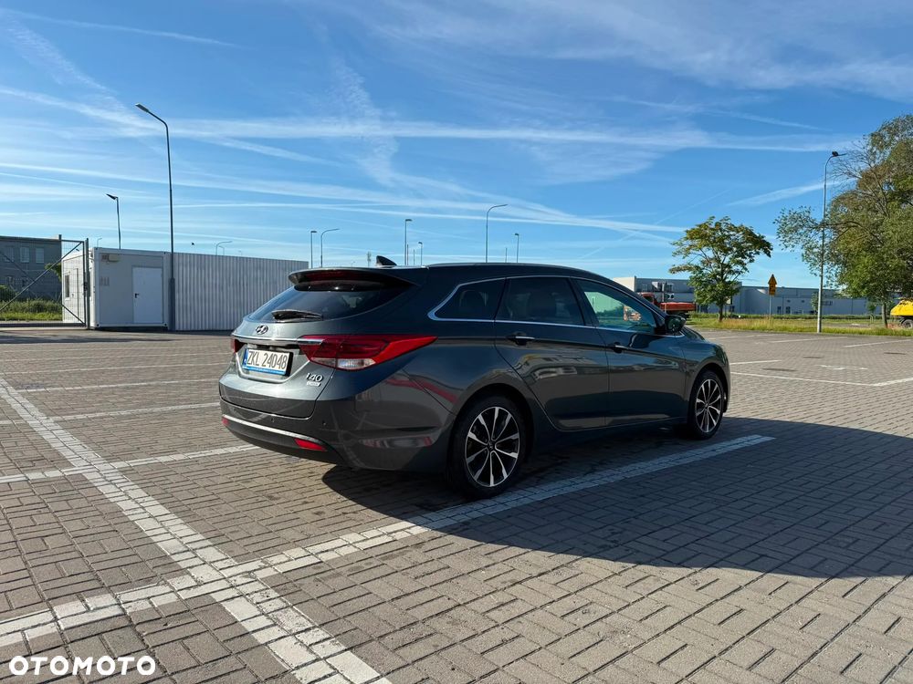 Hyundai i40 Kombi 1.7 CRDi DCT Style - 10