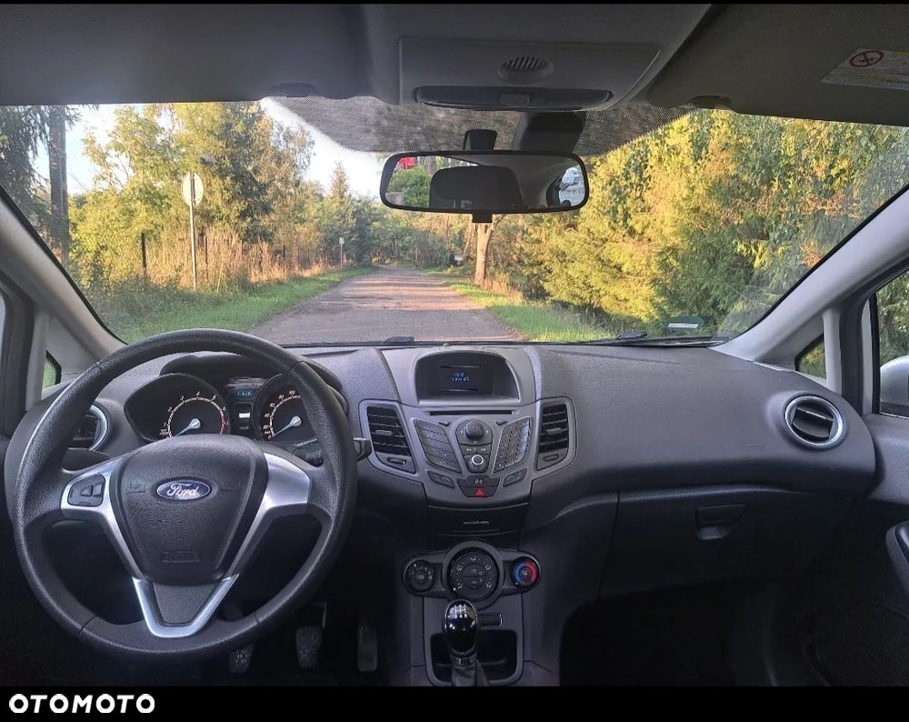 Ford Fiesta - 15