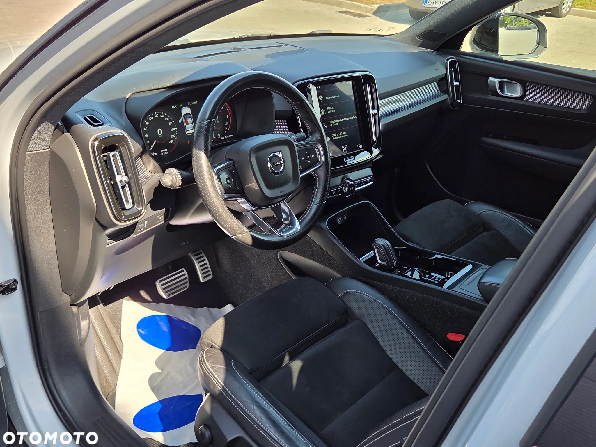 Volvo XC 40 D3 AWD R-Design - 27