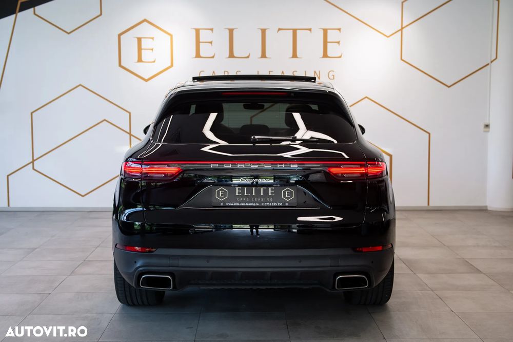 Porsche Cayenne Standard - 11