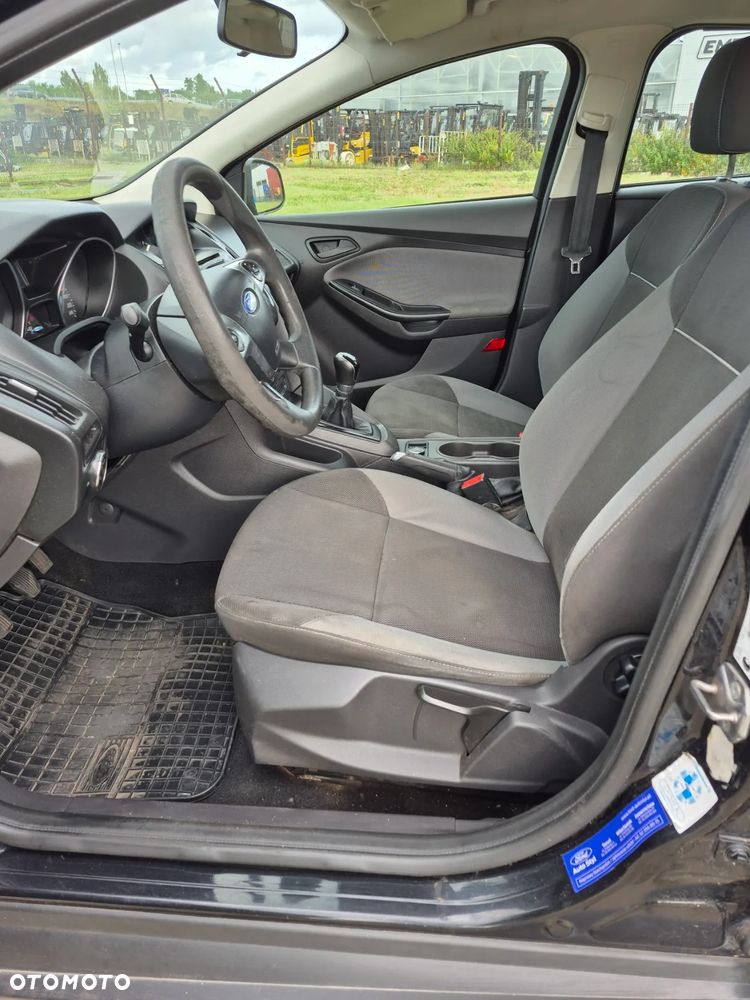 Ford Focus 1.6 Trend - 13