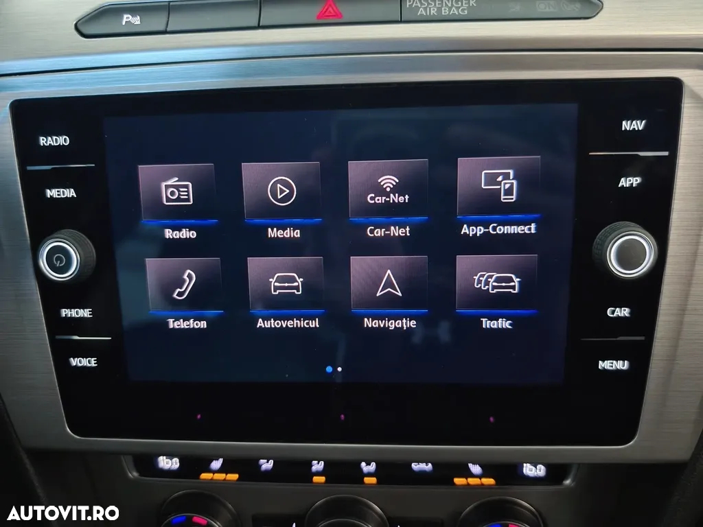 Volkswagen Passat Variant 1.6 TDI (BlueMotion Technology) DSG Comfortline - 10