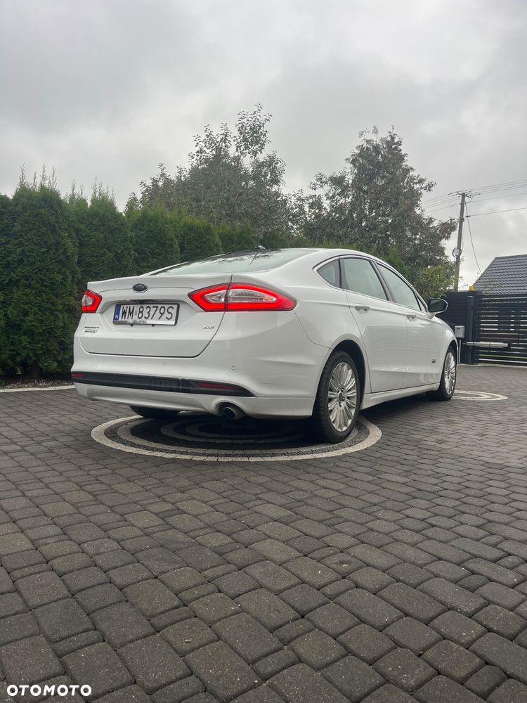 Ford Fusion - 9