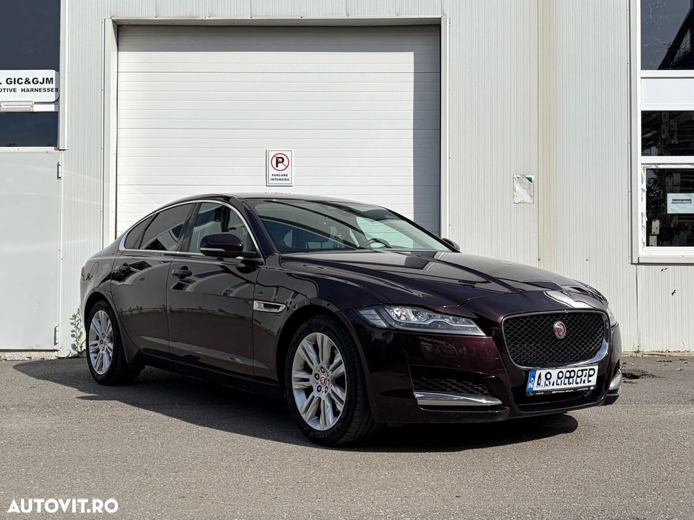 Jaguar XF 20d AWD Prestige - 2
