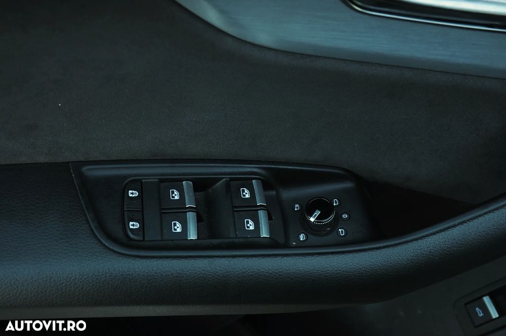 Audi Q8 50 TDI quattro Tiptronic - 12