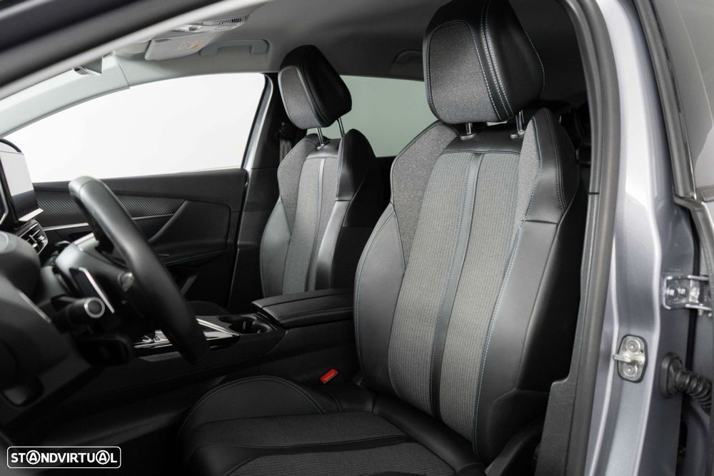 Peugeot 3008 1.6 Hybrid Allure e-EAT8 - 8