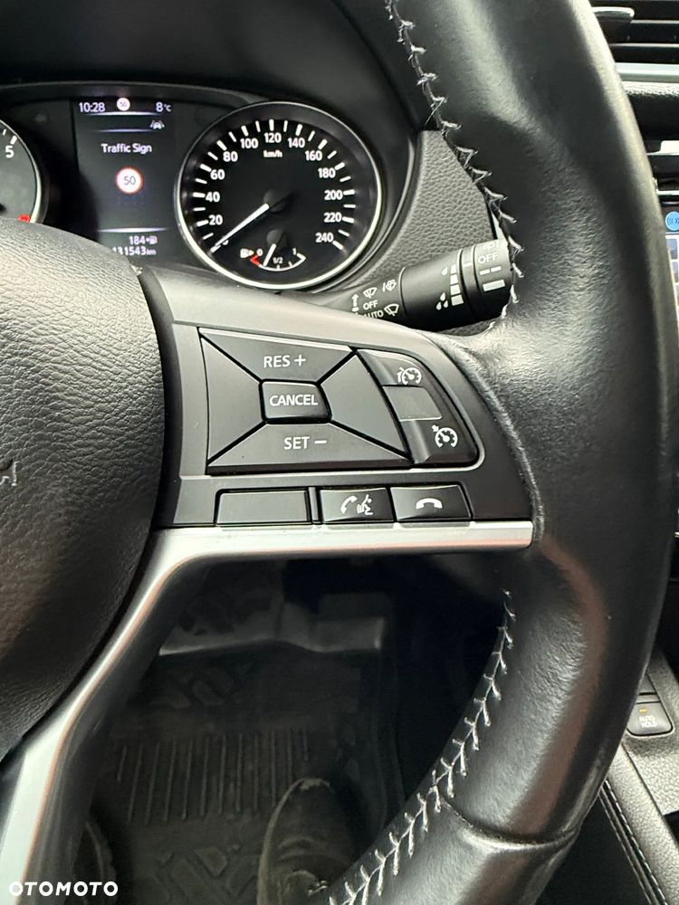 Nissan Qashqai - 12