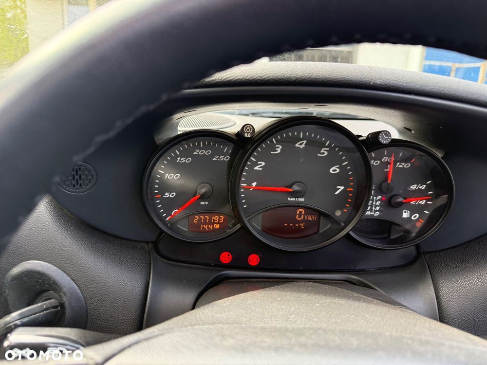 Porsche Boxster - 11