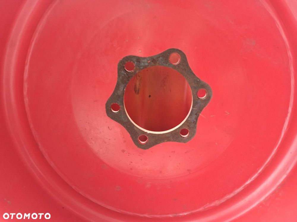 Felga Fendt 8350 (16x255) - 4