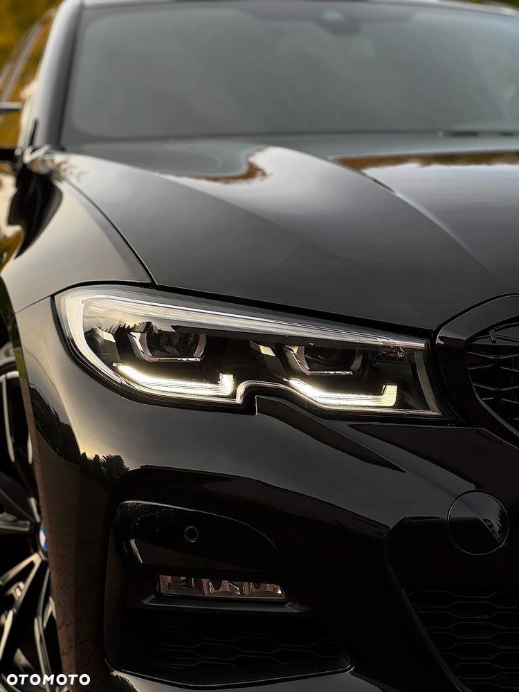 BMW Seria 3 330i M Sport sport - 11