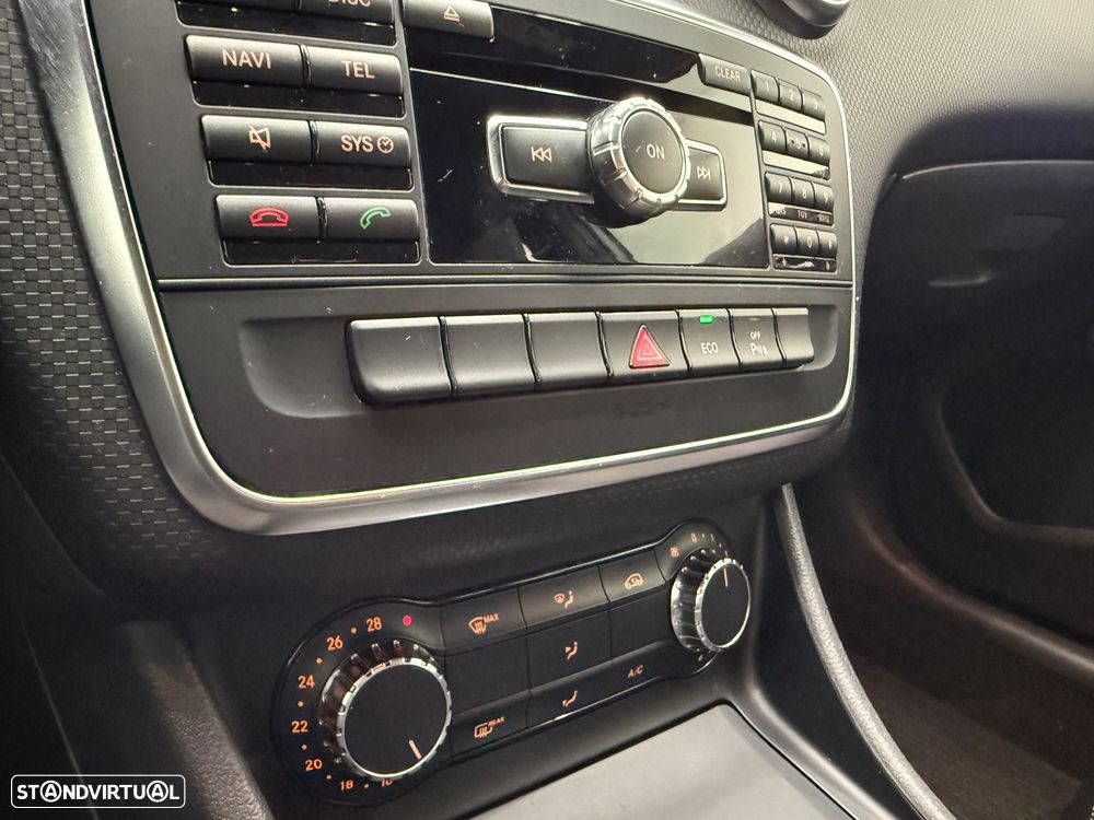Mercedes-Benz A 180 d Urban - 23