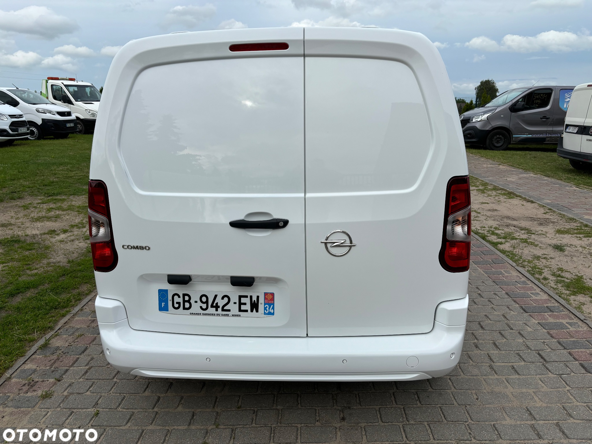 Opel COMBO - 4
